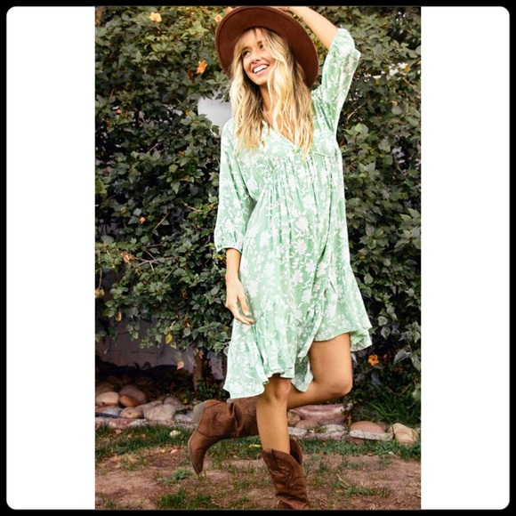 Ces Femme Dresses & Skirts - NWT! Sage Delight Boho Floral Midi Dress